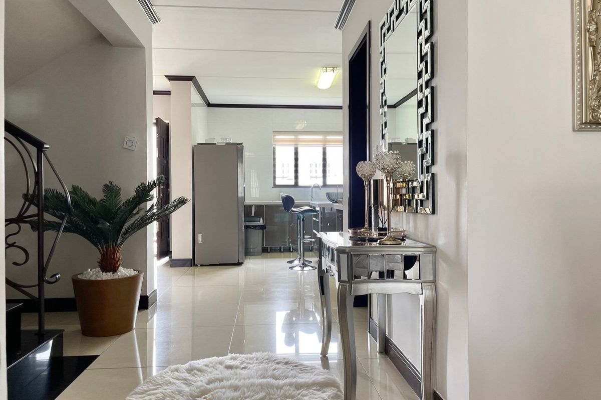 3 Bedroom 2 Bathroom Ground Floor For Rent - Photo 3