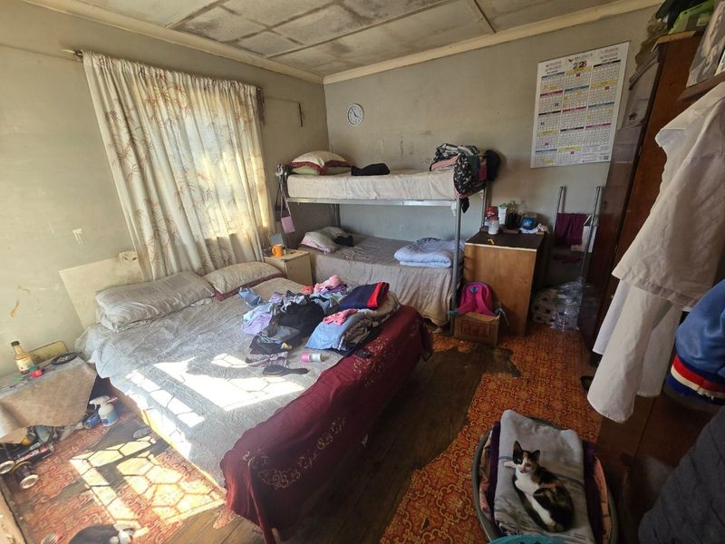 Spacious family home - Photo 6