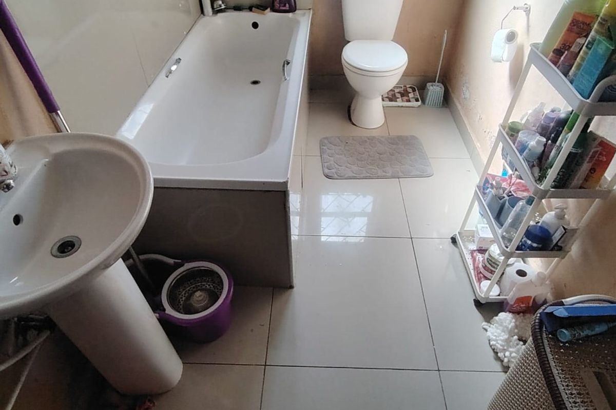 2 Bedroom House for Sale in Zwelitsha  - Photo 5