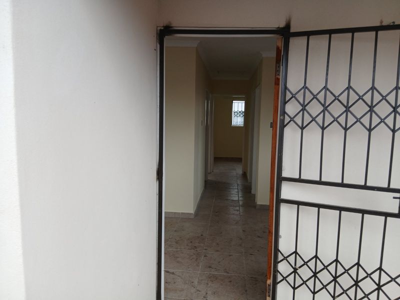 Affordable Family Living in Platinum Village  - Photo 8