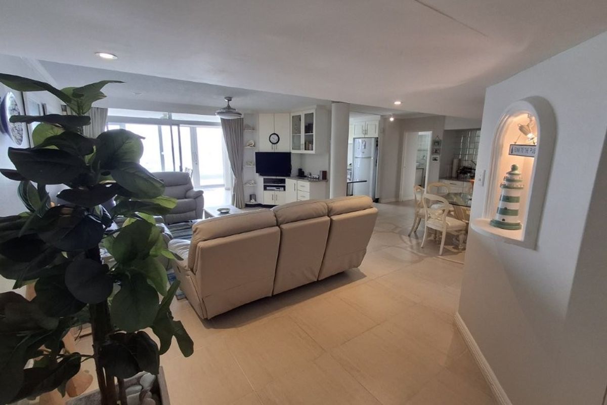 Opulence On The Ocean with Spectacular Views and Private Beach Access, Set Within the Exclusive, Much Sought After, Eden Complex in Ramsgate!!!!!! - Photo 2