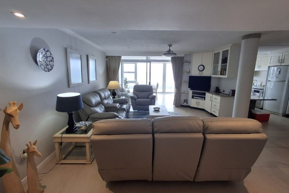 Opulence On The Ocean with Spectacular Views and Private Beach Access, Set Within the Exclusive, Much Sought After, Eden Complex in Ramsgate!!!!!! - Photo 3