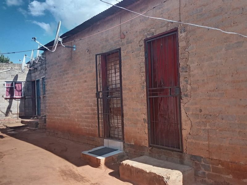 HOUSE FOR SALE IN TEMBISA  - Photo 6