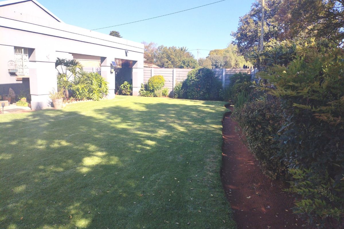 3 Bedroom House for Sale in Casseldale  - Photo 2