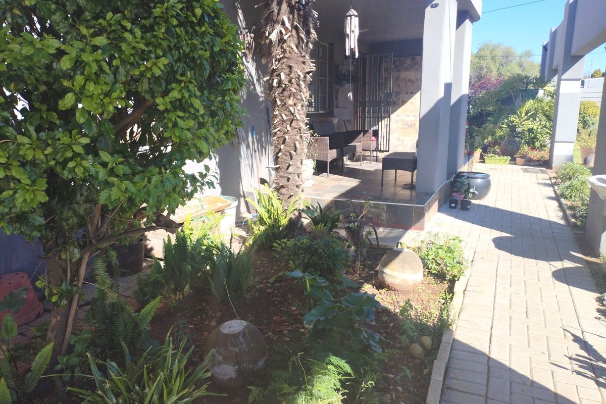3 Bedroom House for Sale in Casseldale  - Photo 4