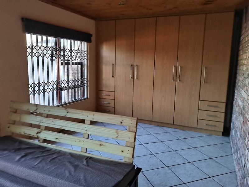 3 Bed House in Newton Park for Sale - Photo 5