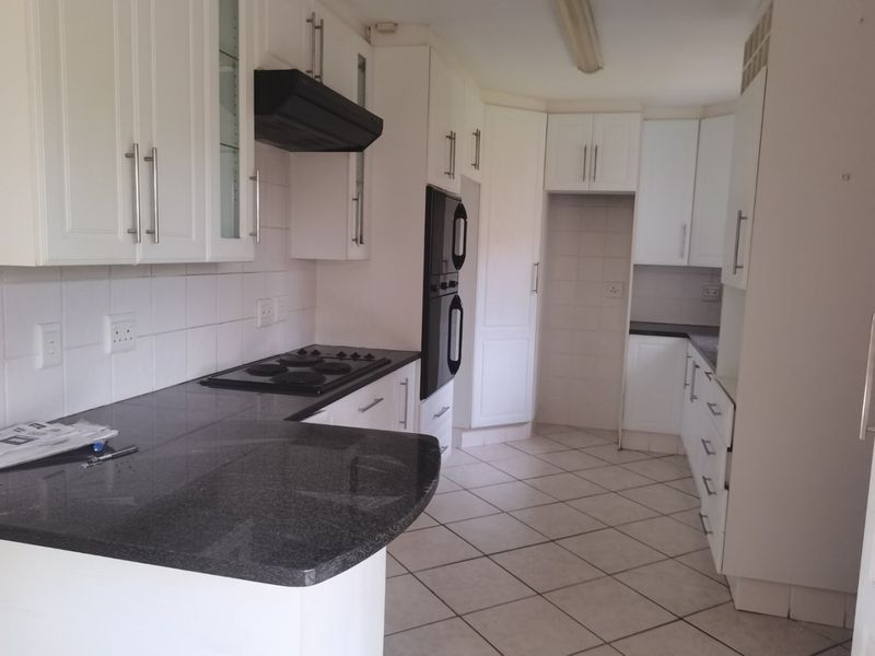 3 Bed House in Newton Park for Sale - Photo 3
