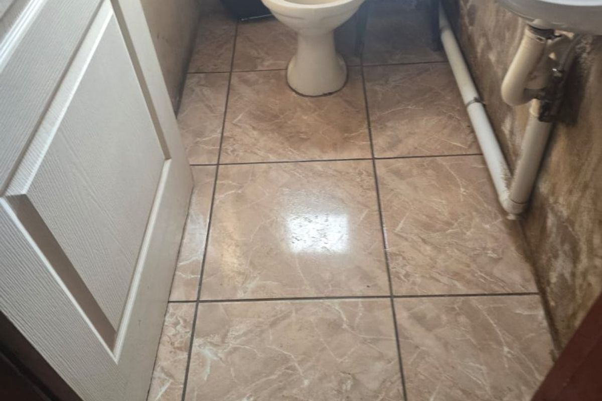 HOUSE FOR SALE IN TEMBISA  - Photo 5
