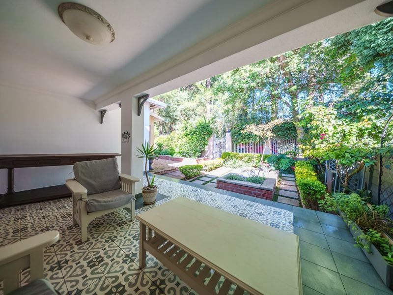Beautiful Thornhill Estate Family Home to Let - Photo 6