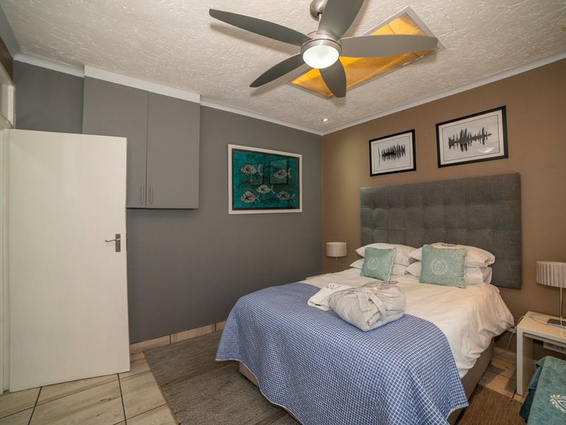 All-Inclusive - Fully Furnished One-Bedroom cottage offering uninterrupted living with Solar, Gas, Back up water and Wi-fi included. - Photo 2