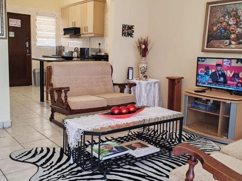 Fully furnished two bedroom unit to rent at Shelly Beach  - Photo 2
