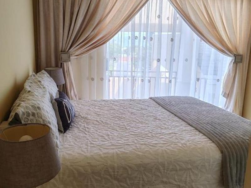 Fully furnished two bedroom unit to rent at Shelly Beach  - Photo 4