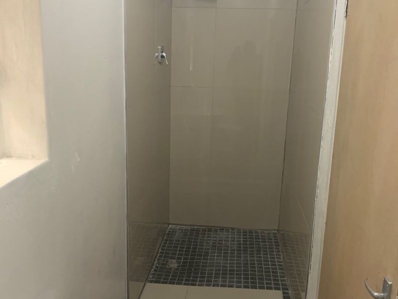 En-suite Room to Rent in a House at Westdene.  - Photo 3