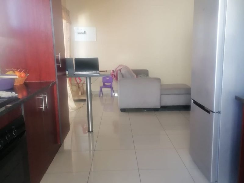 Spacious 3 Bed Townhouse in Tasbet Park - Photo 5