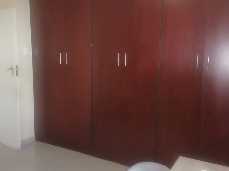 Spacious 3 Bed Townhouse in Tasbet Park - Photo 8