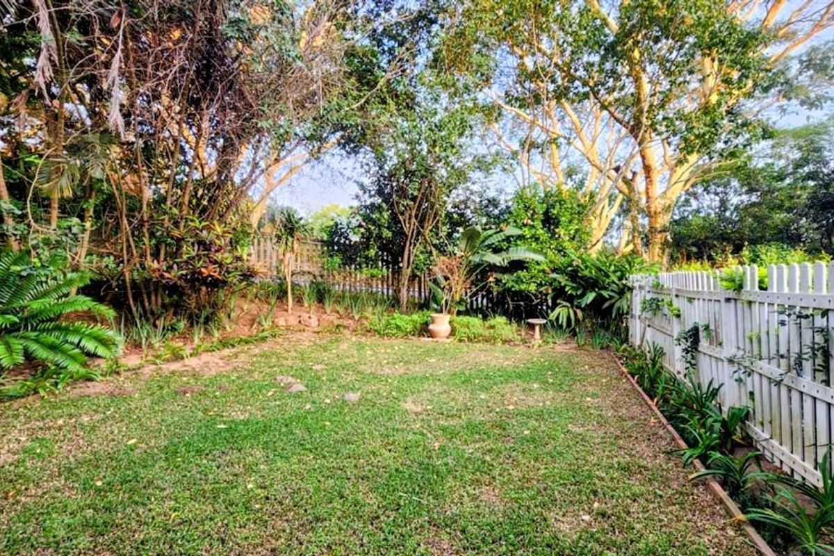 Mount Edgecombe Estate One -  3 Bedroom , pet friendly duplex  - Photo 3