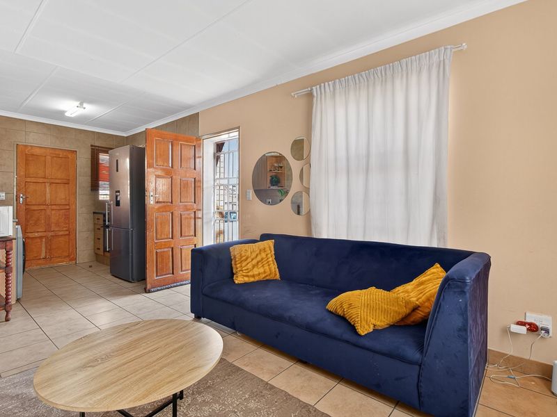 Family-Friendly Comfort in a Secure Estate - Photo 6