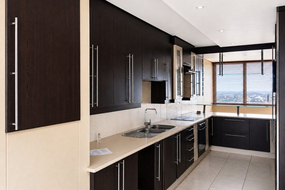 Open plan 2 Bedroom Apartment in Bedford Gardens with lifts - Photo 5