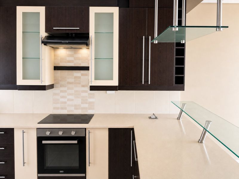 Open plan 2 Bedroom Apartment in Bedford Gardens with lifts - Photo 6
