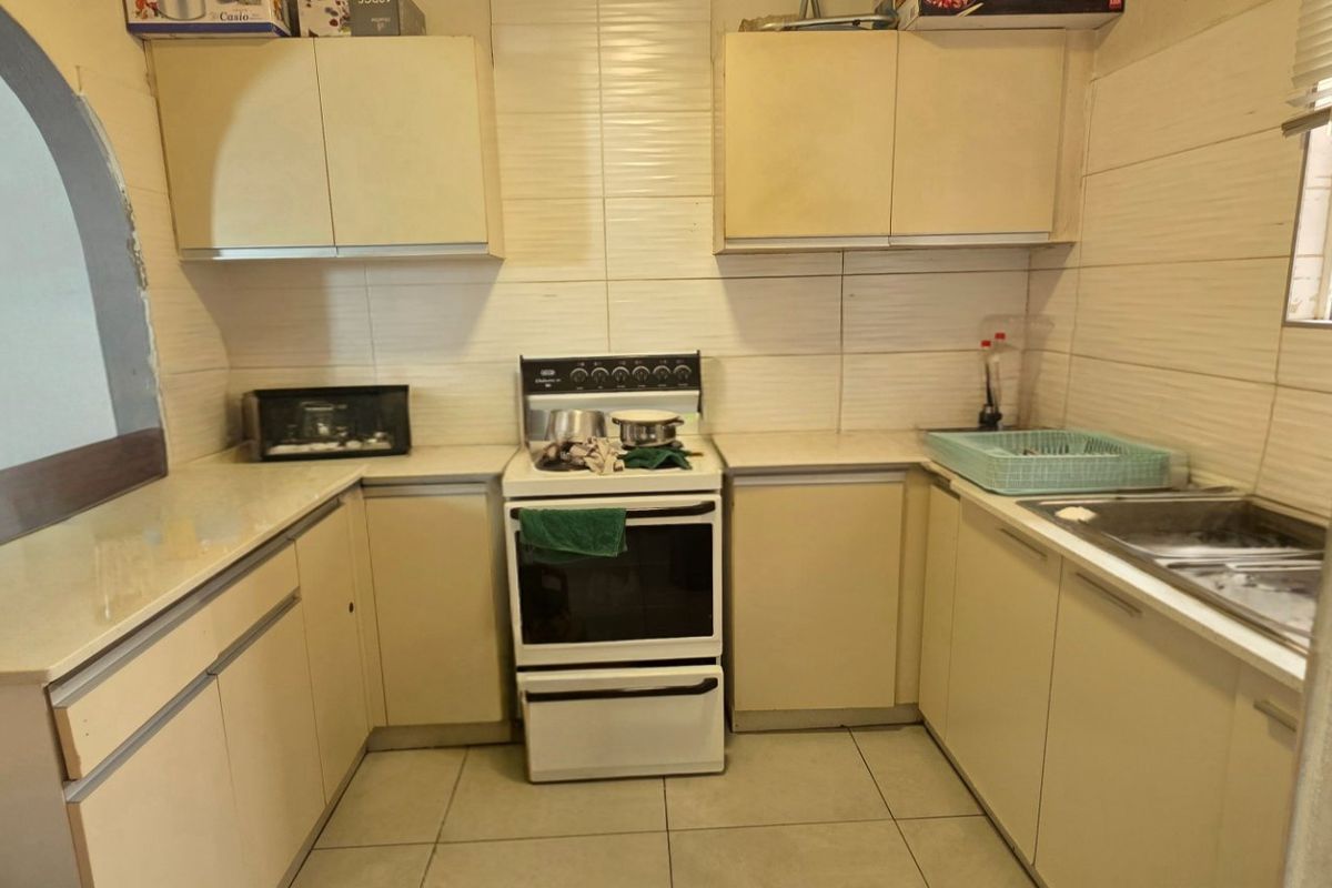 2 bedroom apartment to Let Erasmia - Photo 4