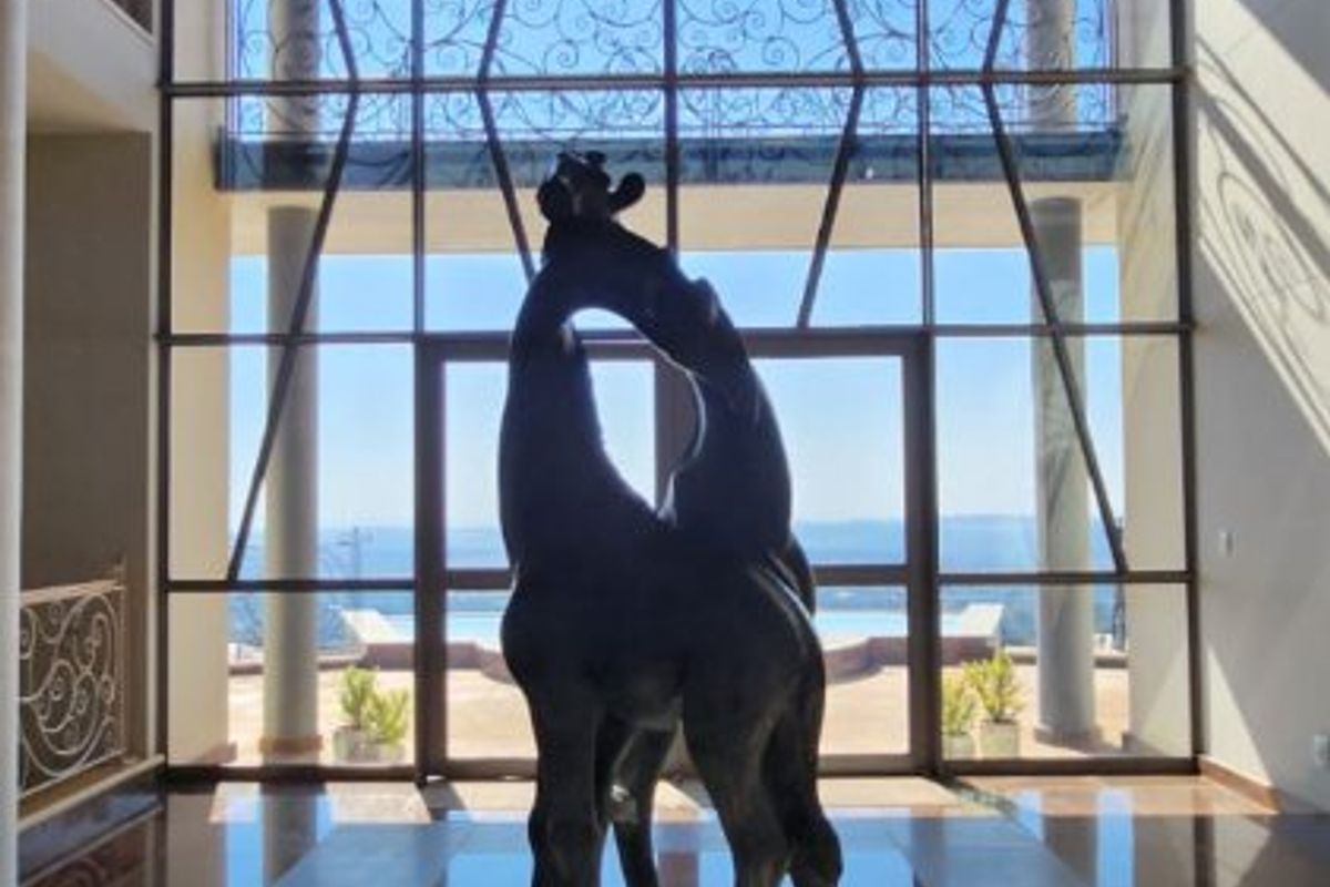 Hilltop Masterpiece with Panoramic Views & Development Potential | Poortview - Photo 4