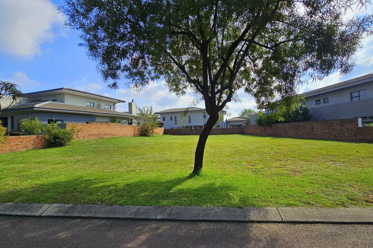VACANT STAND IN LOMBARDY ESTATE FOR A SINGLE RESIDENTIAL HOME - Photo 2