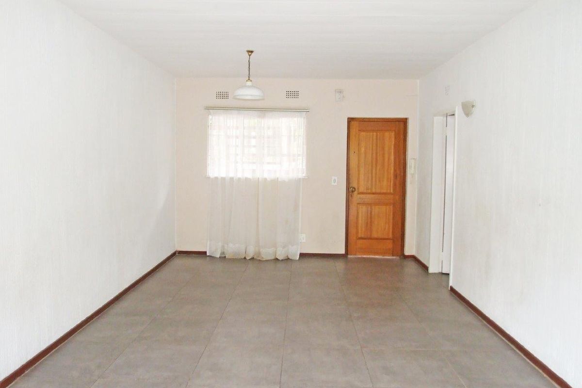 Two Bedroom Ground floor Unit with Garden - Available from the 1st of July 2026 - Photo 3