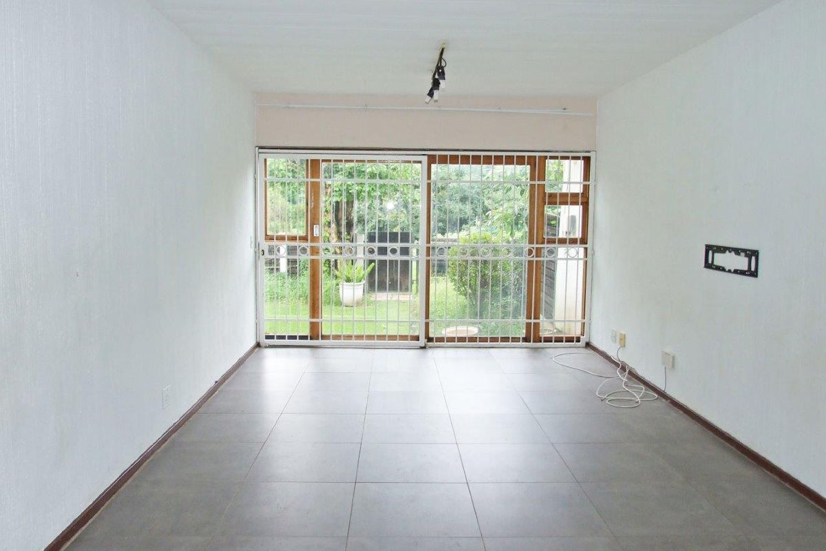 Two Bedroom Ground floor Unit with Garden - Available from the 1st of July 2026 - Photo 2