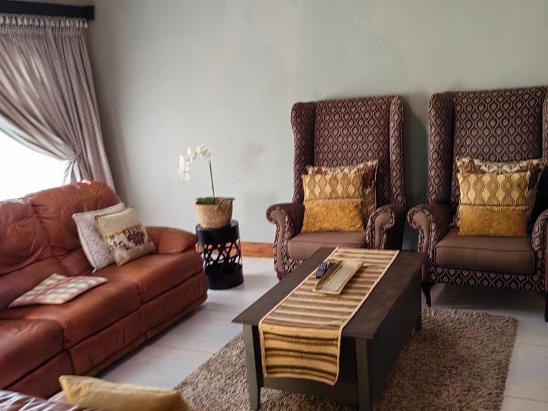 Elegant 4-Bedroom Home in Secure Estate | Polokwane - Photo 8