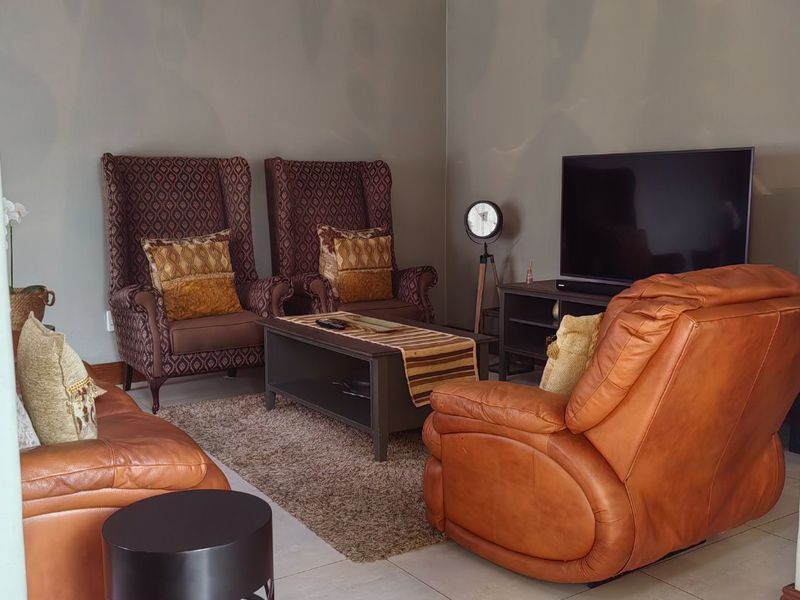 Elegant 4-Bedroom Home in Secure Estate | Polokwane - Photo 10