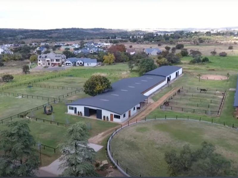 Vacant land, ready do build your dream home. -Equestrian Estate -  Land for grabs!  - Photo 9