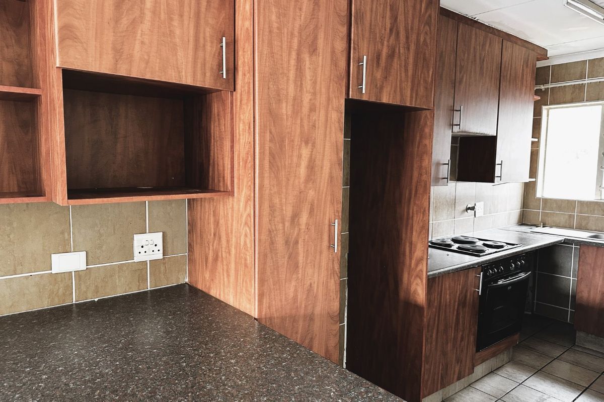 2 Bed Apartment in Sonneglans - Comfortable Living, Well Managed - Photo 5