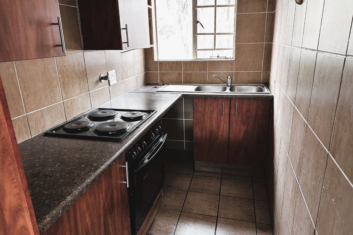 2 Bed Apartment in Sonneglans - Comfortable Living, Well Managed - Photo 3