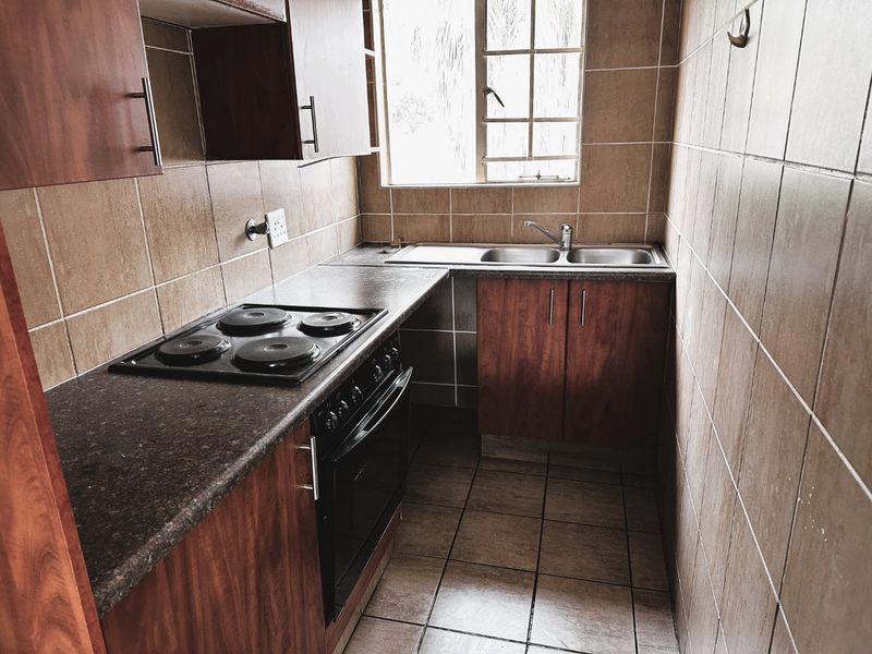 2 Bed Apartment in Sonneglans - Comfortable Living, Well Managed - Photo 3