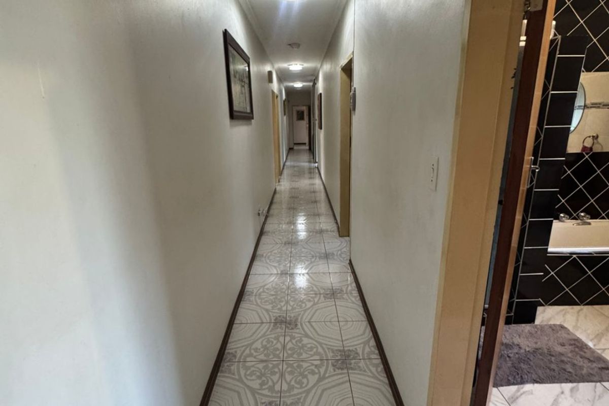 Spacious 5 bedroom home in Mountain View + Swimming pool + Lapa+ Flatlet - Photo 5