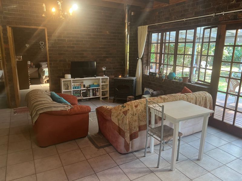 Charming 3-Bedroom Klinker Brick Home Designed for Easy, Comfortable Living - Photo 5