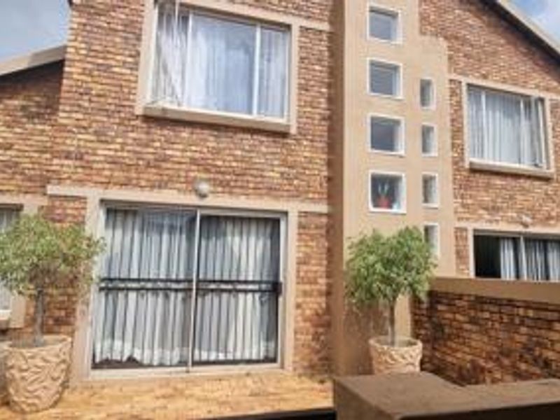 Townhouse for sale!!!!!!!!!!!!!!!!!!!!!!!!!!!!!!! - Photo 2