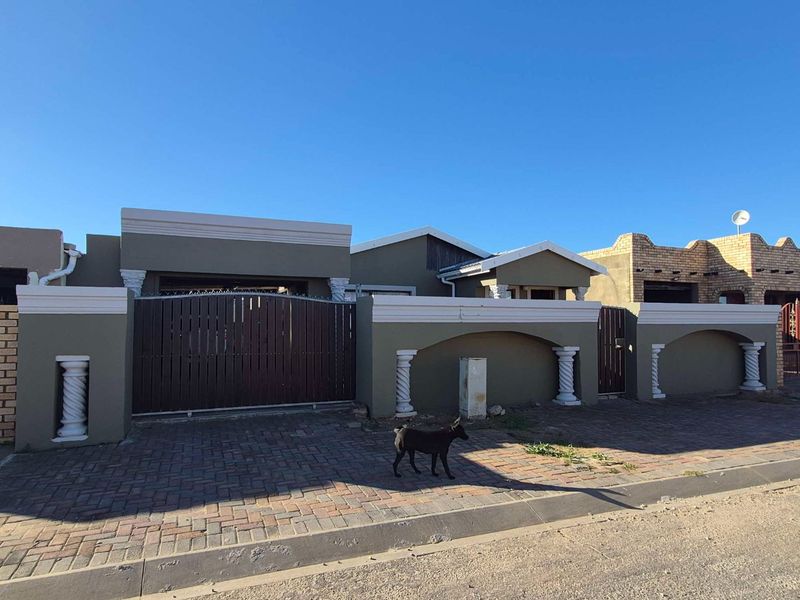 3 bedroom house with a flatlet for sale in Zwide - Photo 2