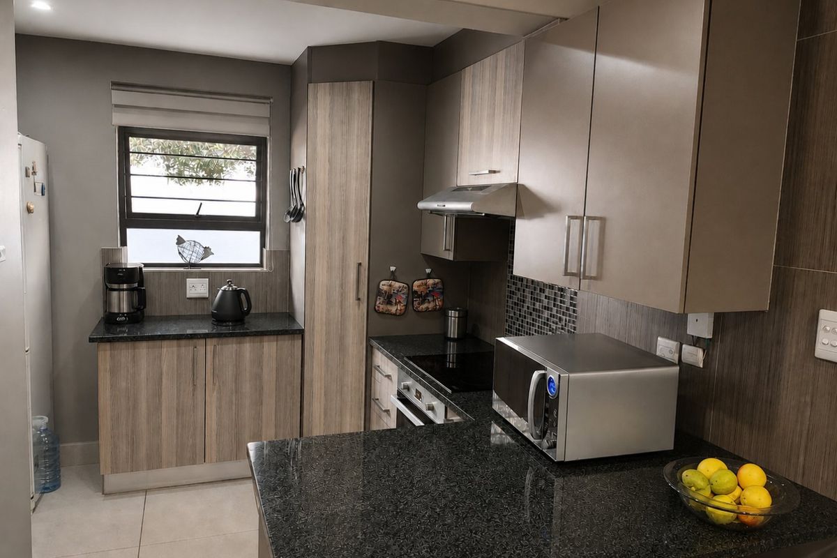 Modern Living in a Secure Estate – Comfort, Style & Convenience - Photo 4