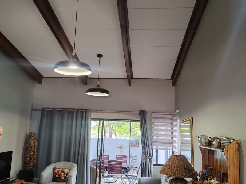 Modern Living in a Secure Estate – Comfort, Style & Convenience - Photo 9
