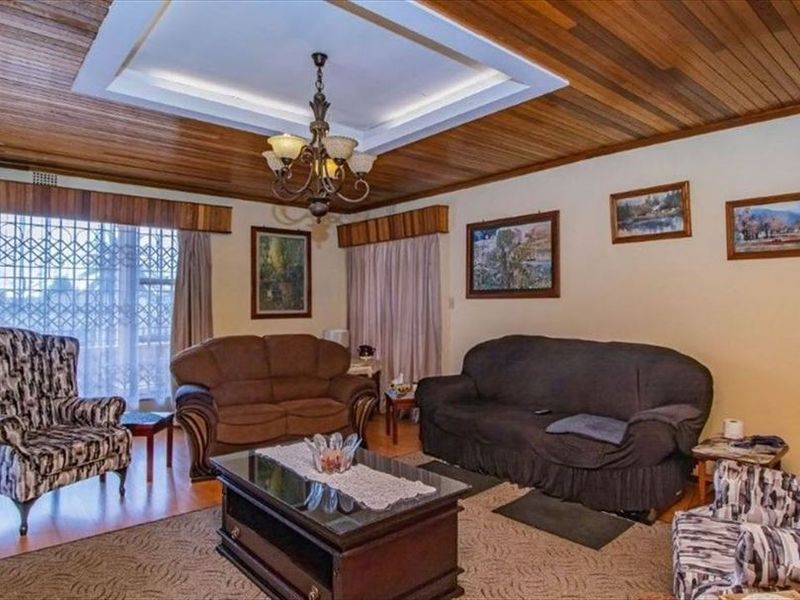 Spacious Family Home with Granny Flat and Excellent Features - Photo 2