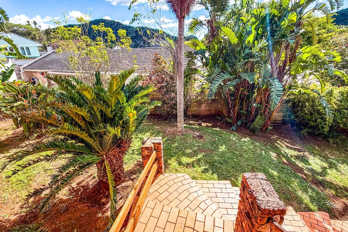 Older Charm Meets Modern Dreams in Spacious Gonubie Home with Valley Views and Room to Grow - Photo 4