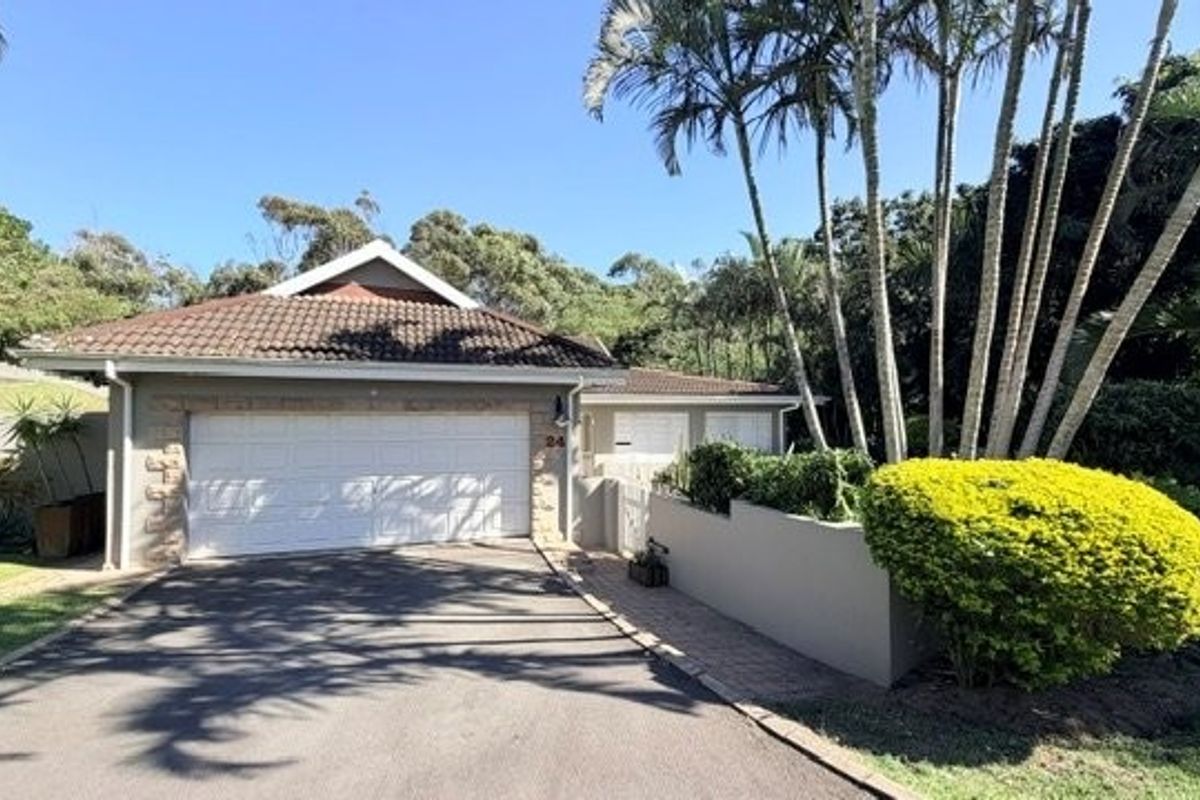 Pet-Friendly Townhouse in Sought-After Somerset Estate - Shelly Beach - Photo 3