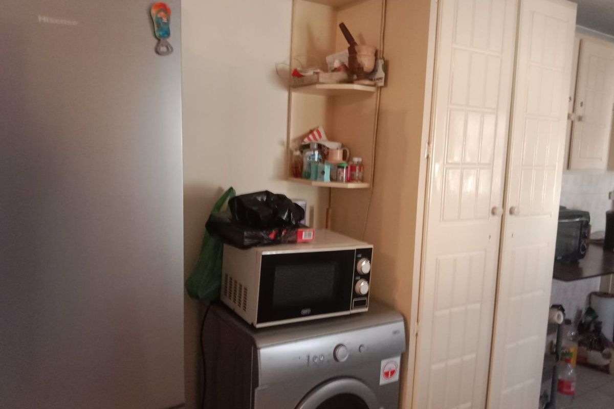 3 Bedroom House to Rent Lenasia South  - Photo 2