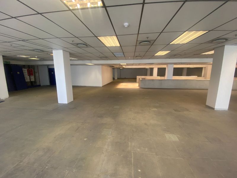 4800m2 Prime Commercial space for Sale  - Photo 5