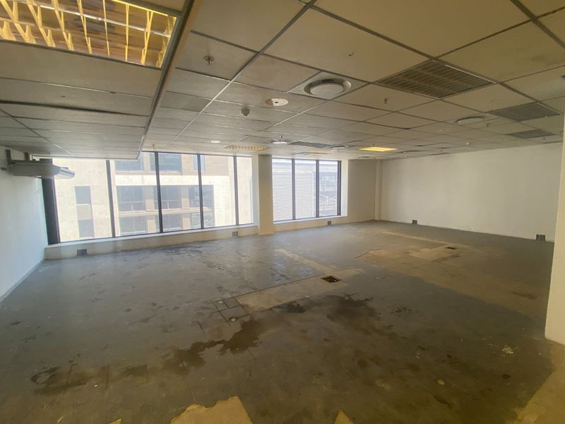 4800m2 Prime Commercial space for Sale  - Photo 7