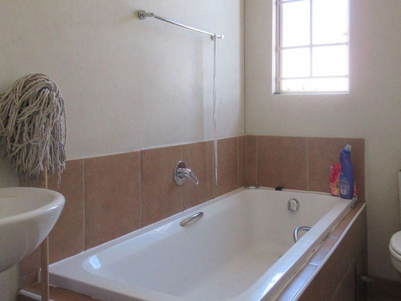 3 Bed House in Sky City for Sale - Photo 9