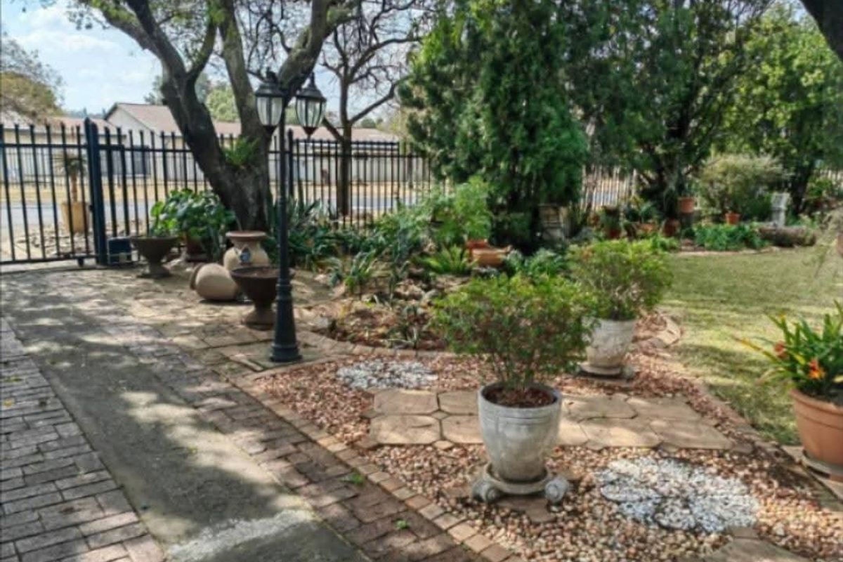 FOR SALE:- VALHALLA-R2.295M - Photo 5