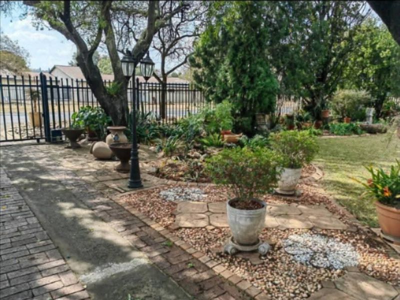 FOR SALE:- VALHALLA-R2.295M - Photo 5