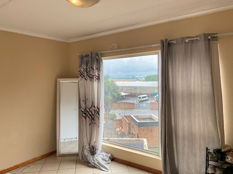 Stunning 2-Bedroom, 2-Bathroom Apartment in Halfway House, Midrand - Photo 9